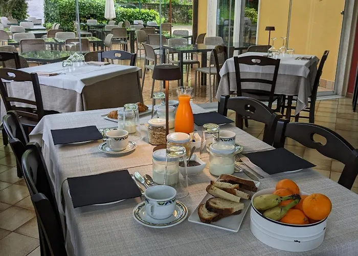 Ristorante Le Rasole 3* غارْدا